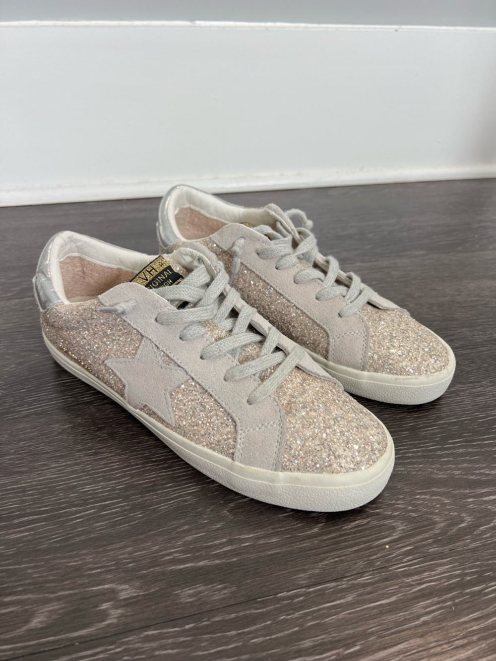 Vintage Havana Women's Palmer 1 Glitter Sneakers - Picture 2 of 11